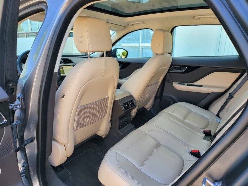 JAGUAR F PACE SPORT