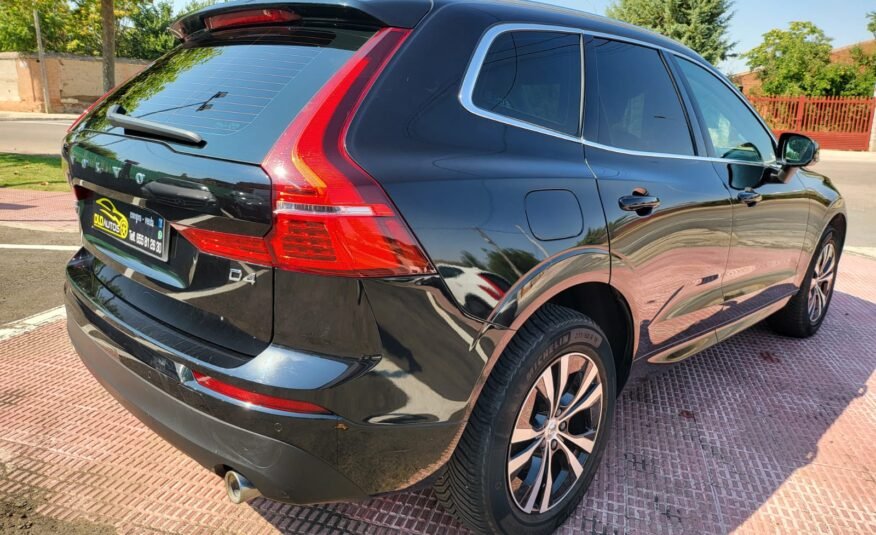 VOLVO XC60 D4 MOMENTUM AUT