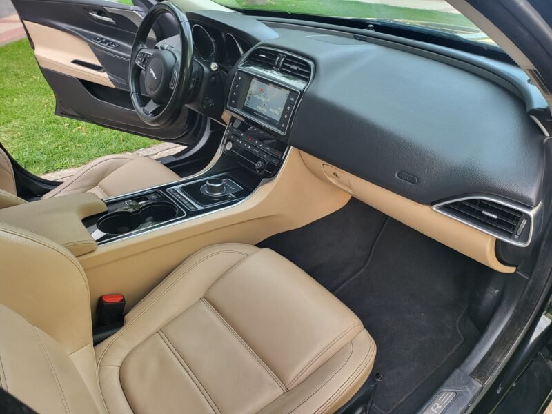 JAGUAR XE 200 D