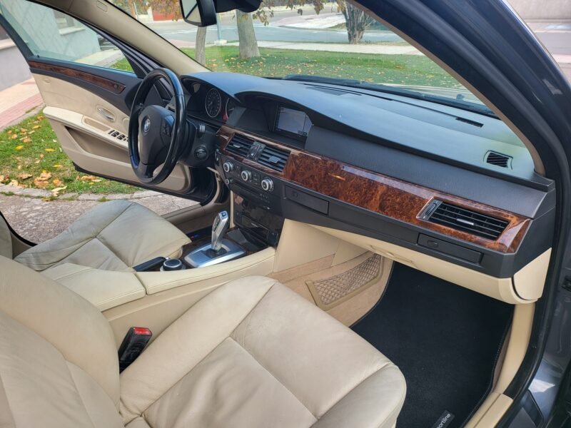 BMW 525 I