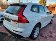 VOLVO XC60 2.0 D4 AWD Momentum Auto 5p.