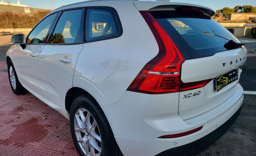 VOLVO XC60 2.0 D4 AWD Momentum Auto 5p.