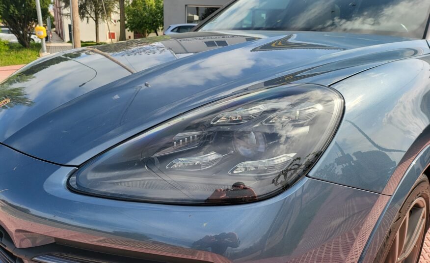 PORSCHE Cayenne S
