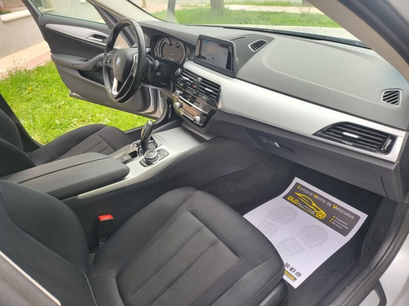 BMW 530 E BERLINA