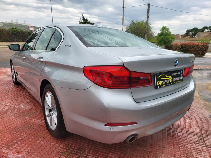 BMW 530 E BERLINA