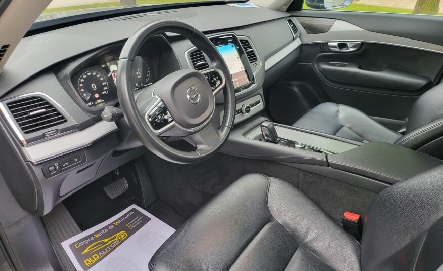 VOLVO XC90 2.0 T8 AWD Momentum Auto 5p.