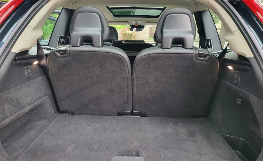 VOLVO XC90 2.0 T8 AWD Momentum Auto 5p.