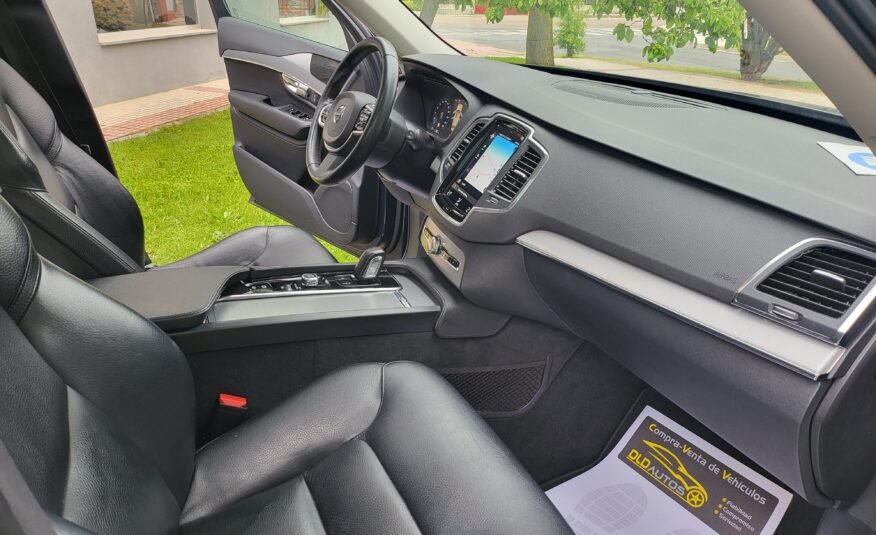 VOLVO XC90 2.0 T8 AWD Momentum Auto 5p.