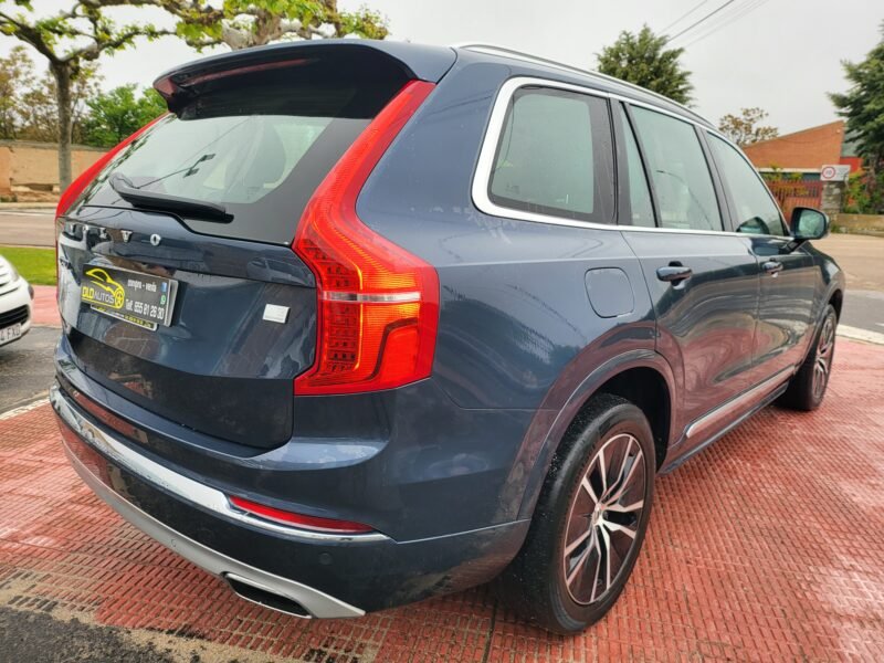 VOLVO XC90 2.0 T8 AWD Momentum Auto 5p.