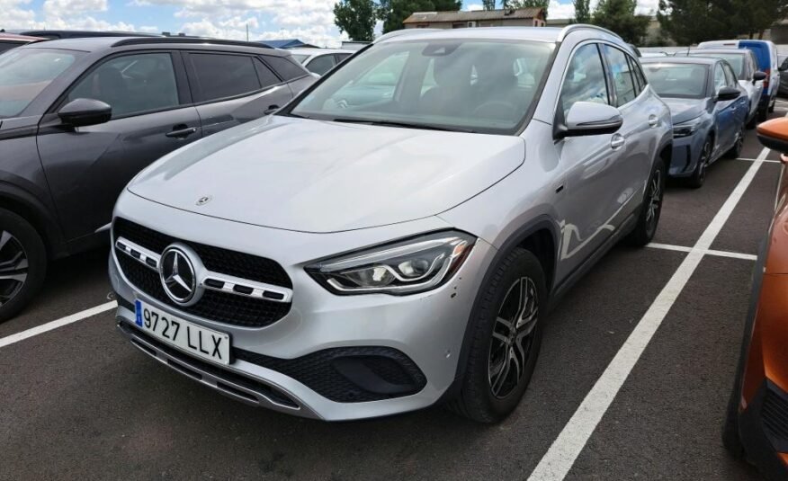 MERCEDES-BENZ GLA 250 E