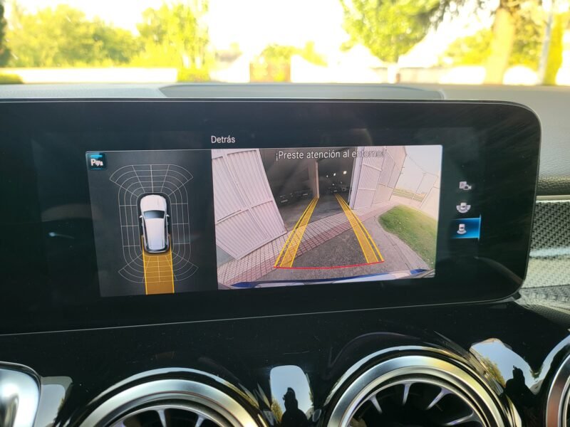 MERCEDES-BENZ GLB 200 CDI AMG