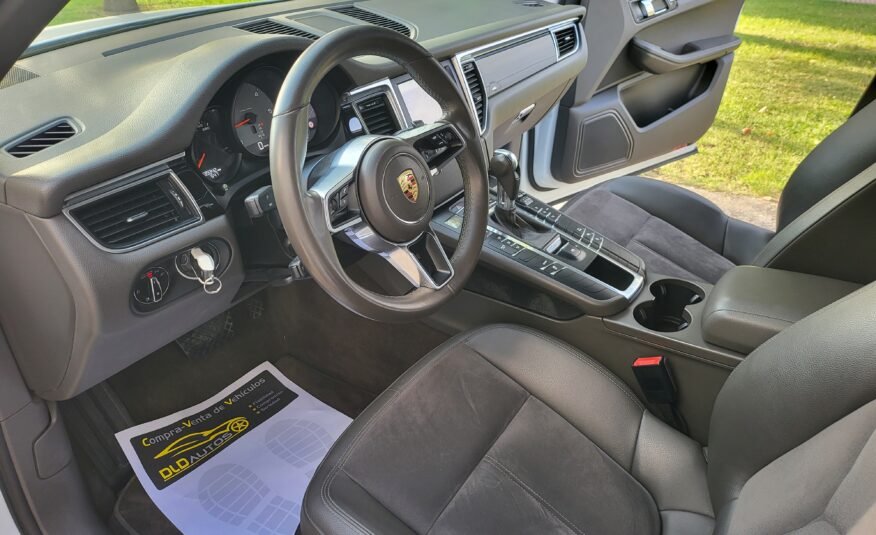 PORSCHE Macan S