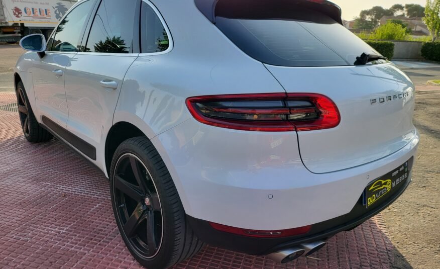 PORSCHE Macan S