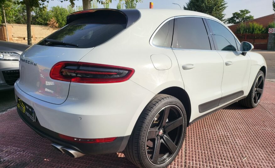 PORSCHE Macan S