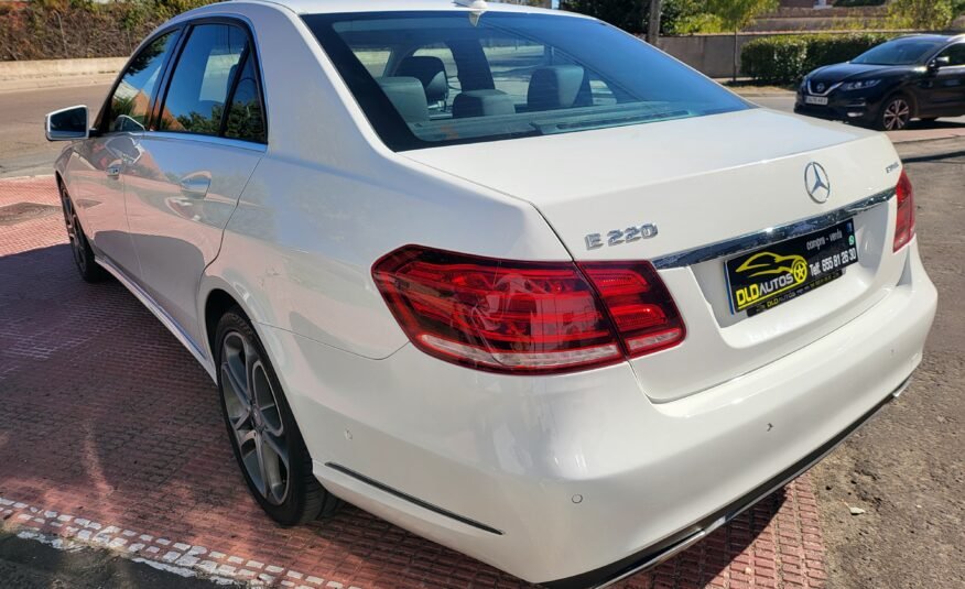 MERCEDES-BENZ E 220 D