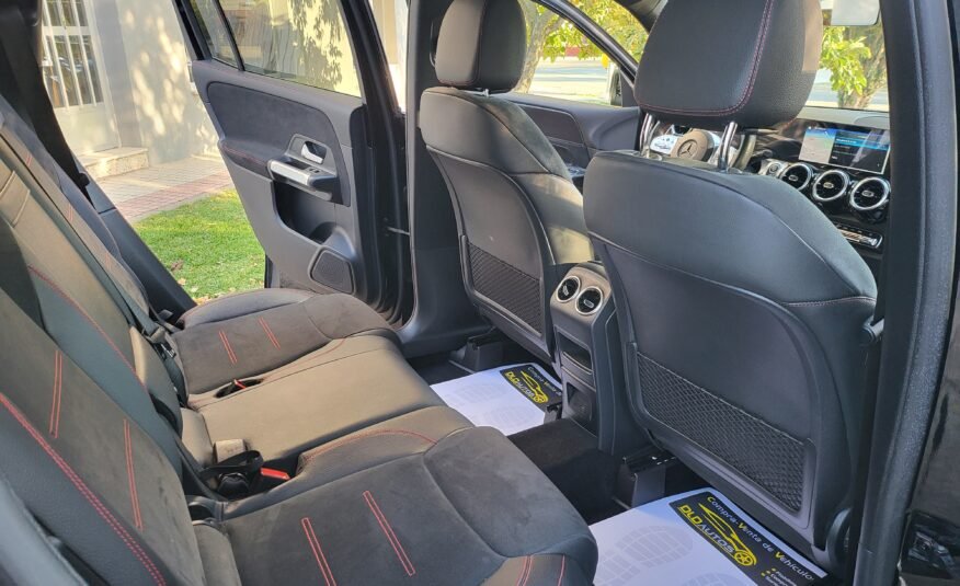 MERCEDES-BENZ GLB 1.3 DTC 180 AMG