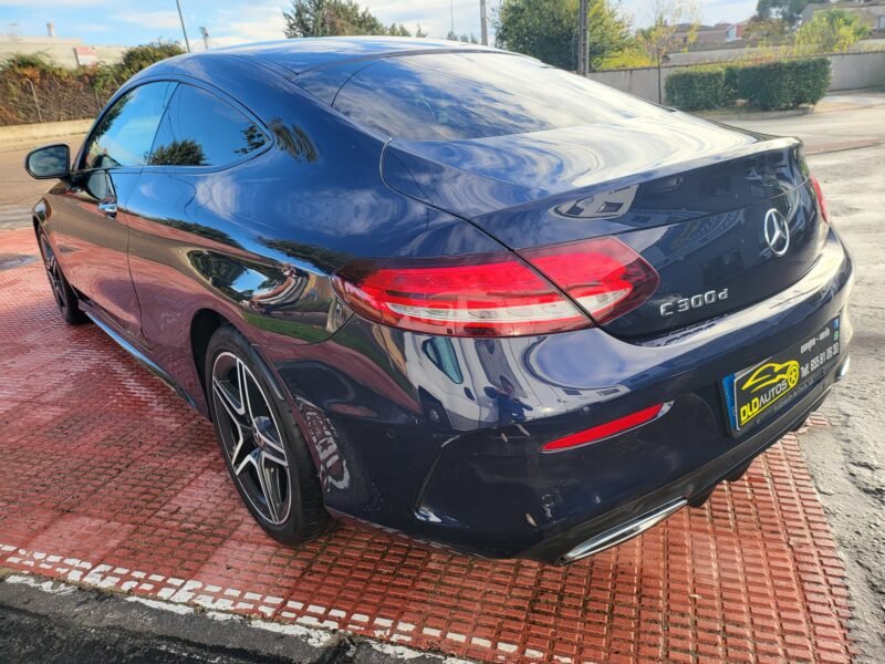MERCEDES-BENZ C COUPE 300 D AMG