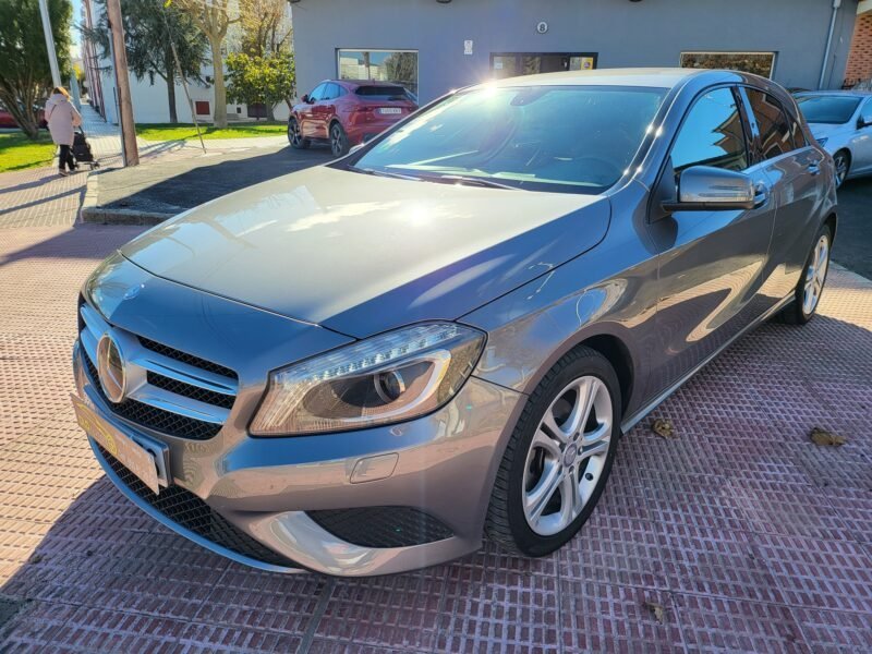 MERCEDES-BENZ CLASE A 200