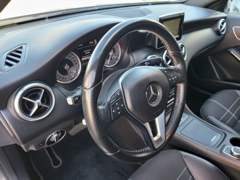 MERCEDES-BENZ CLASE A 200