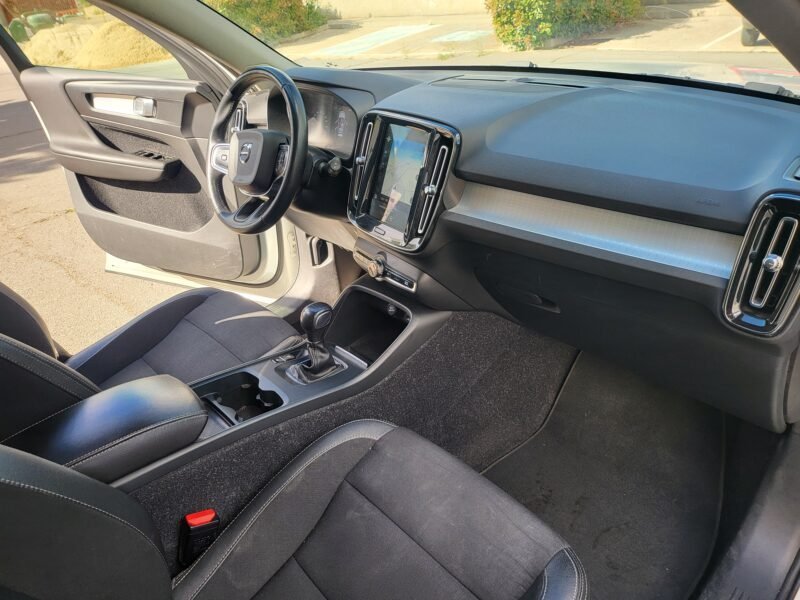 VOLVO XC40 D3 BUSINES PLUS