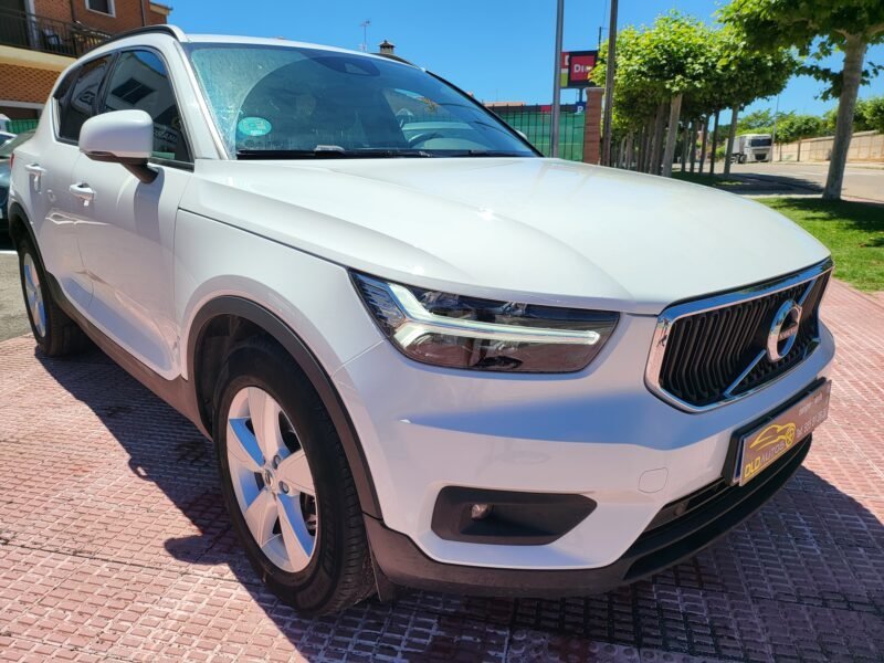 VOLVO XC40 D3 AWD AUTO