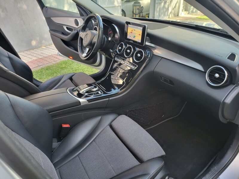 MERCEDES-BENZ CLASE C 220 AVANGARDE