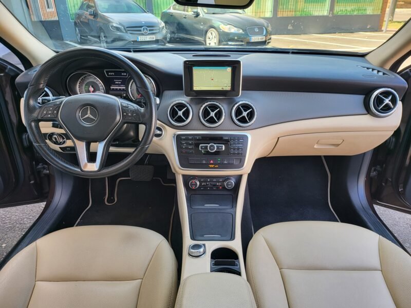 MERCEDES-BENZ GLA 200 CDI URBAN