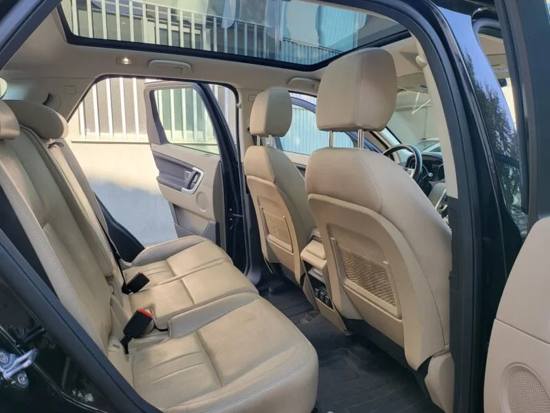 LAND-ROVER DISCOVERY SPORT 4X4 HSE