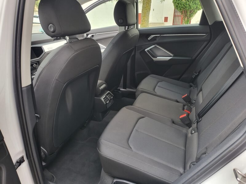 AUDI Q3 35 TFSI S TRONIC