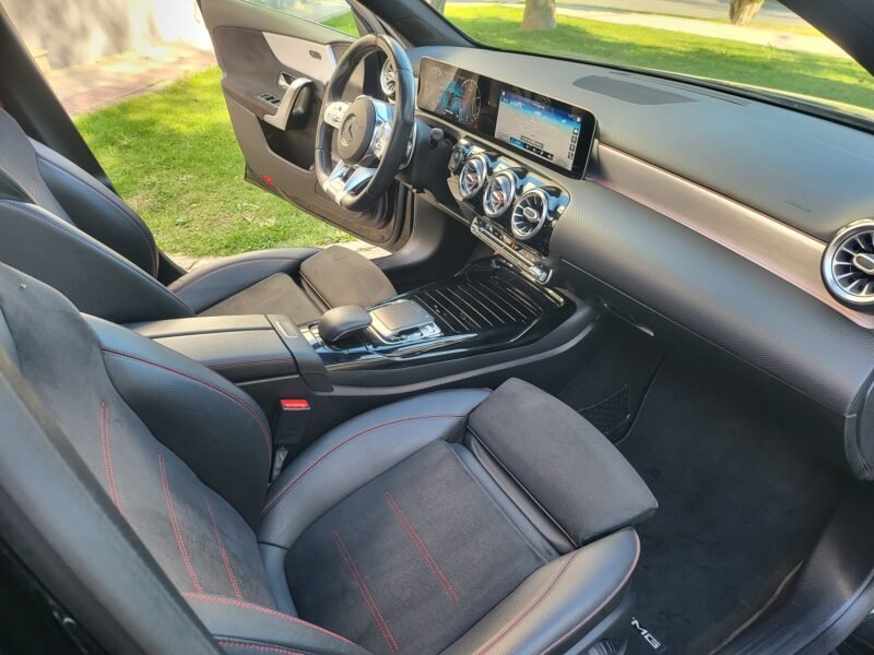MERCEDES-BENZ CLASE A 35 AMG 4 MATIC