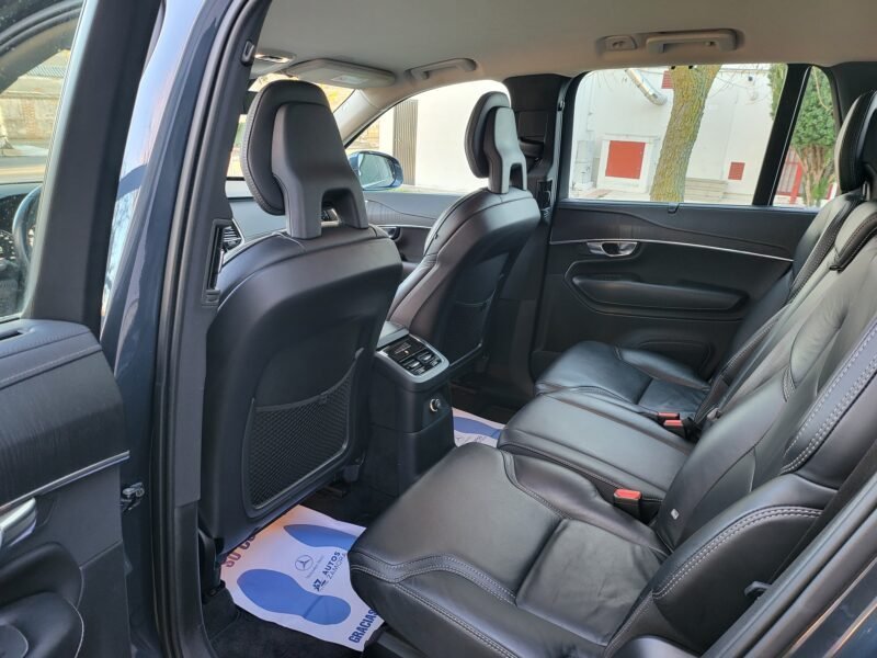 VOLVO XC90 T8 inscripción