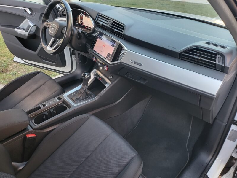 AUDI Q3 35 TDI S TRONIC