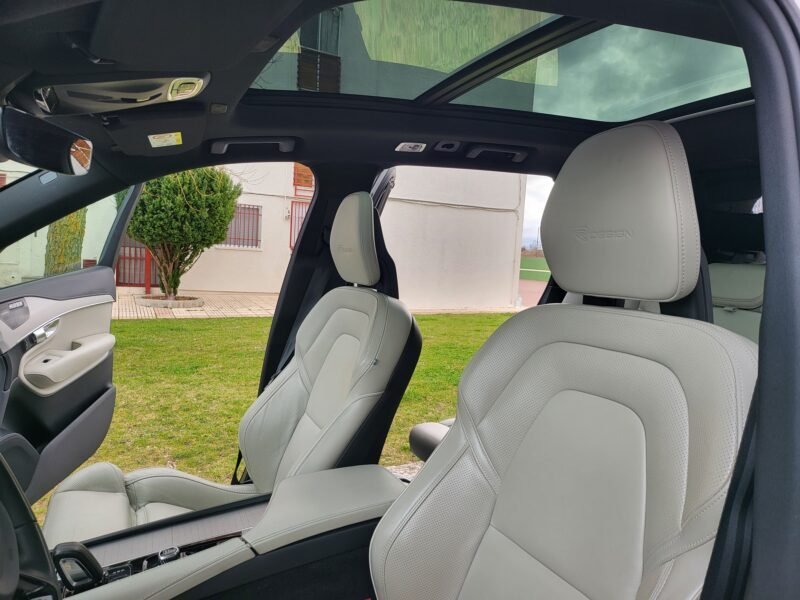 VOLVO XC90 AWD T8 R DESING