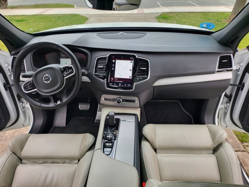 VOLVO XC90 AWD T8 R DESING