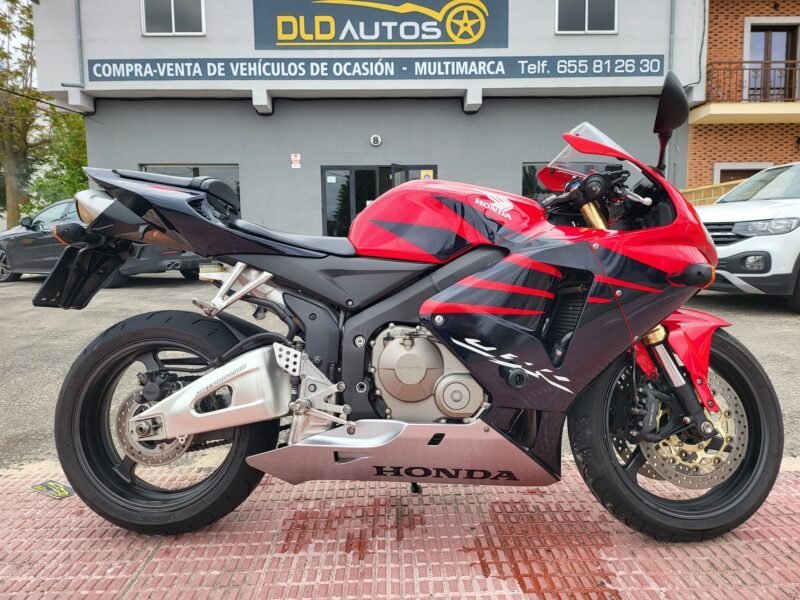 HONDA CBR 600 RR