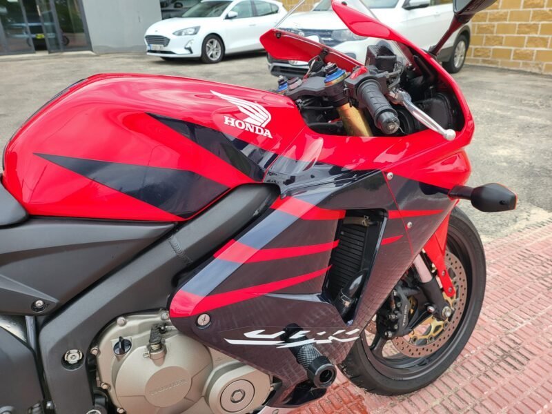 HONDA CBR 600 RR