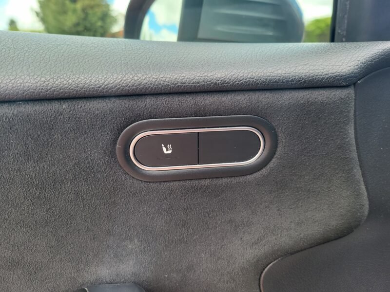 MERCEDES-BENZ CLASE A 180 AMG