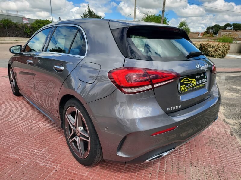 MERCEDES-BENZ CLASE A 180 AMG