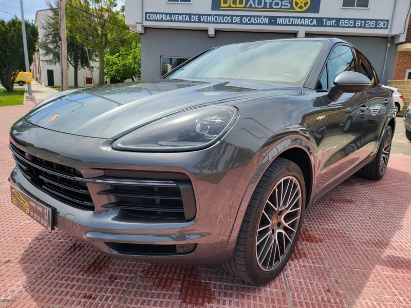 PORSCHE CAYENNE COUPE Hybrid