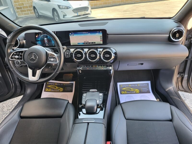 MERCEDES-BENZ CLASE A 180 SEDAN