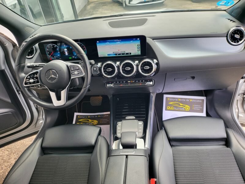 MERCEDES-BENZ GLA 250 E