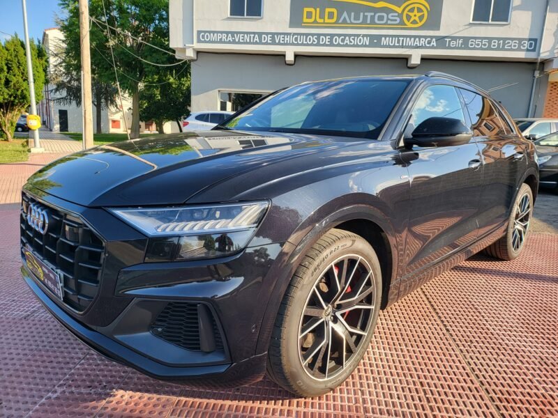 AUDI Q8 60 TFSI e. BLACK EDITION