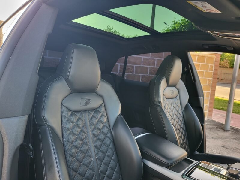 AUDI Q8 60 TFSI e. BLACK EDITION