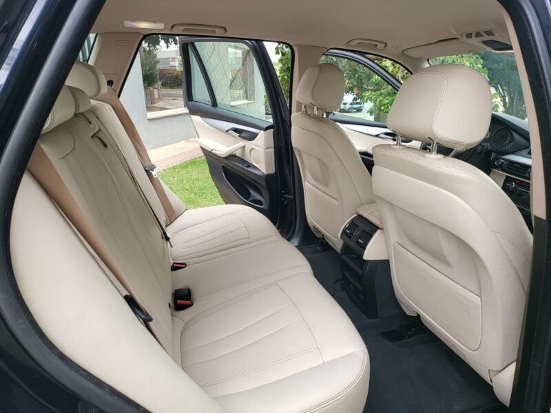 BMW X5 X DRIVE 2.5 