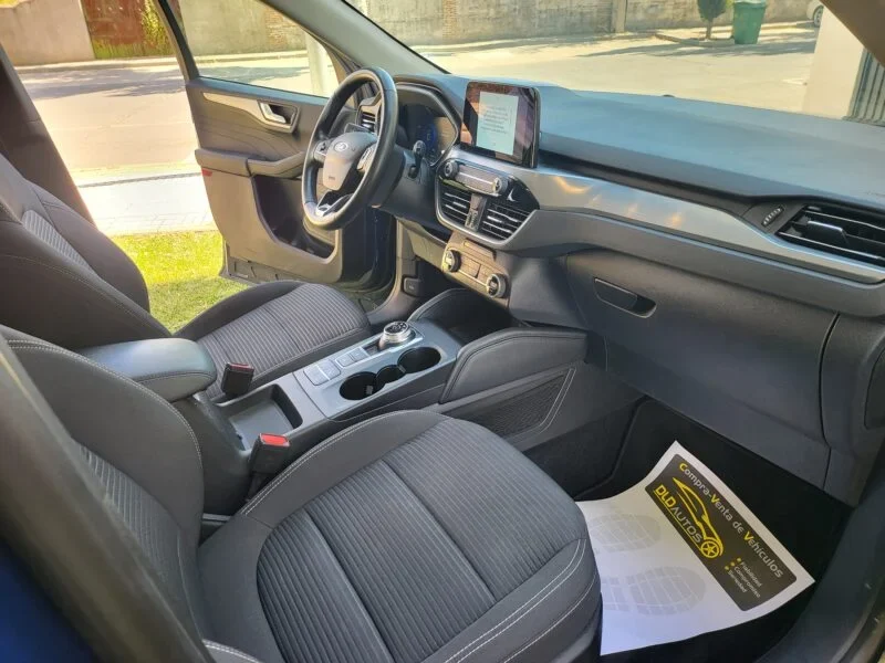 FORD Kuga Titanium Hybrid 2.5