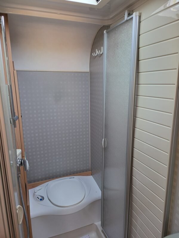 FIAT AUTOCARAVANA DUCATO Burstner Solano t615