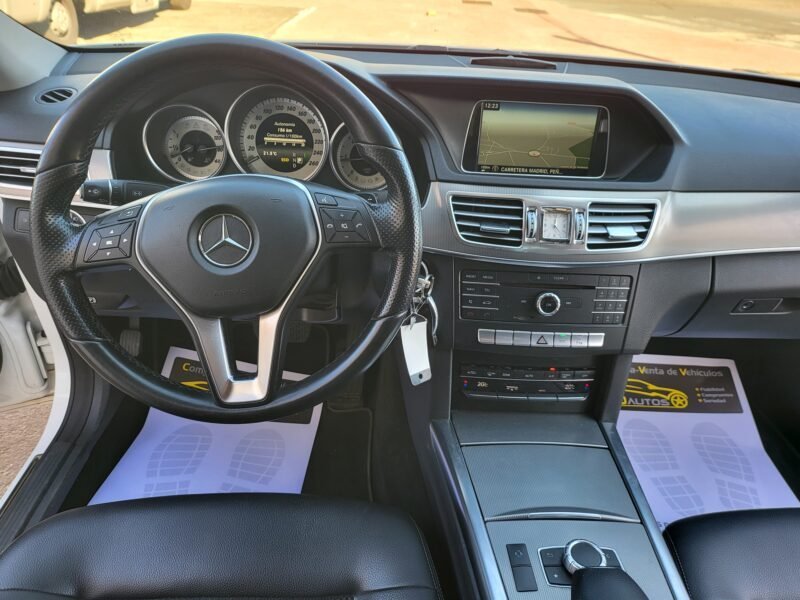 MERCEDES-BENZ CLASE E 220 D