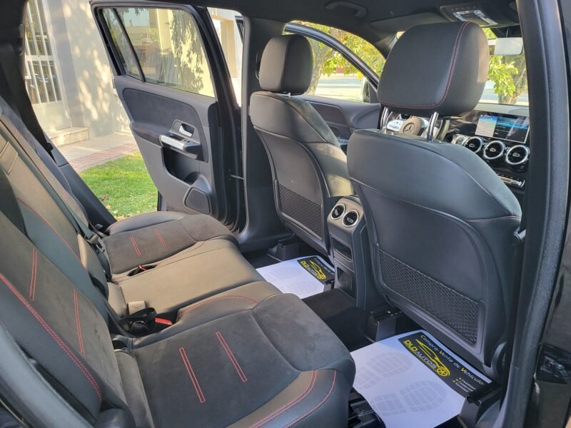 MERCEDES-BENZ GLB 1.3 DTC 180 AMG