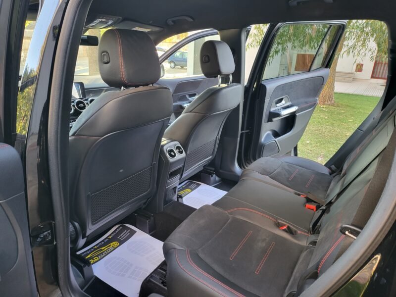 MERCEDES-BENZ GLB 1.3 DTC 180 AMG