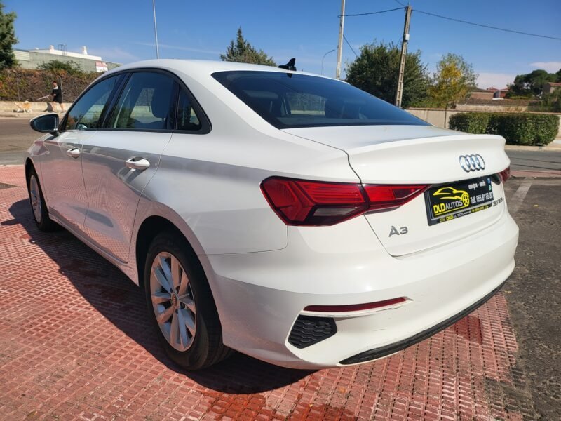 AUDI A3 SEDAN 30 TFSI S TRONIC